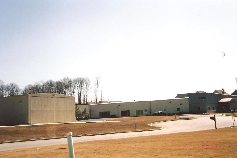 Commercial & Industrial steel building by Universal Steel of America