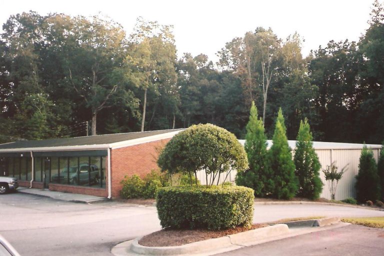 Commercial & Industrial steel building by Universal Steel of America