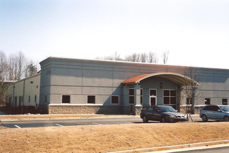 Commercial & Industrial steel building by Universal Steel of America