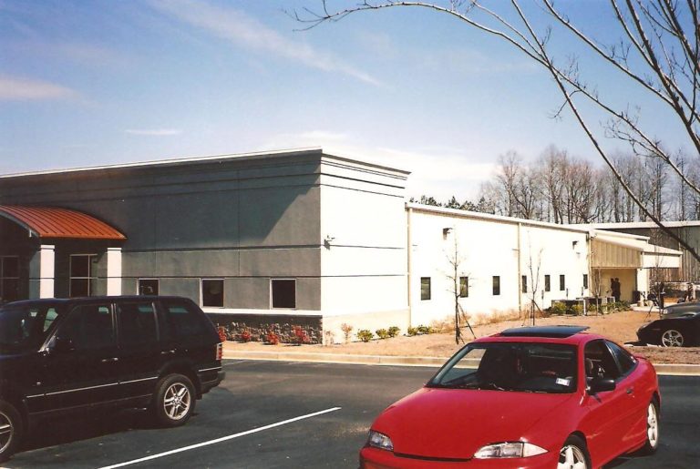 Commercial & Industrial steel building by Universal Steel of America